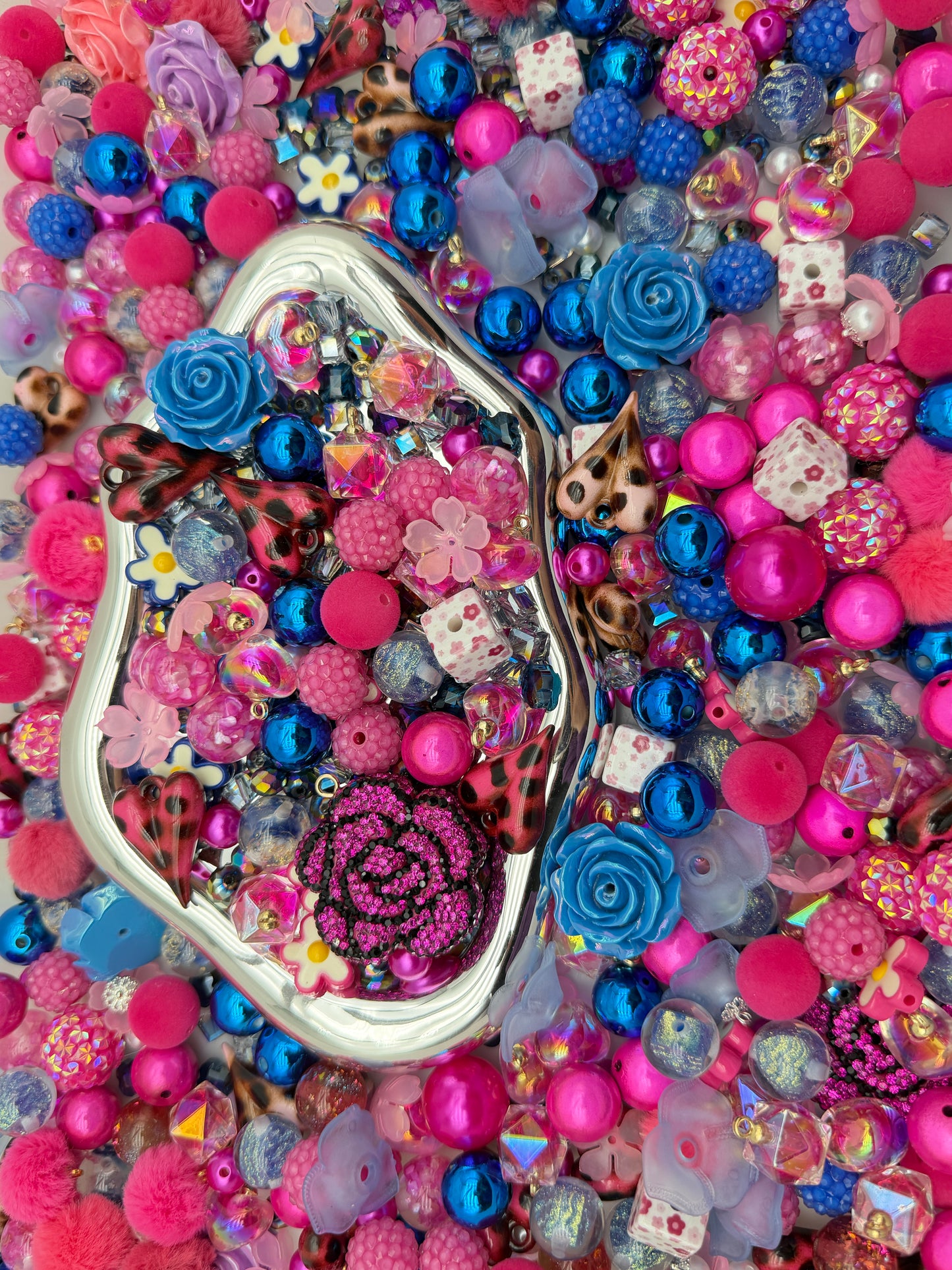 1.3 CAR HANGER MIX BEADS