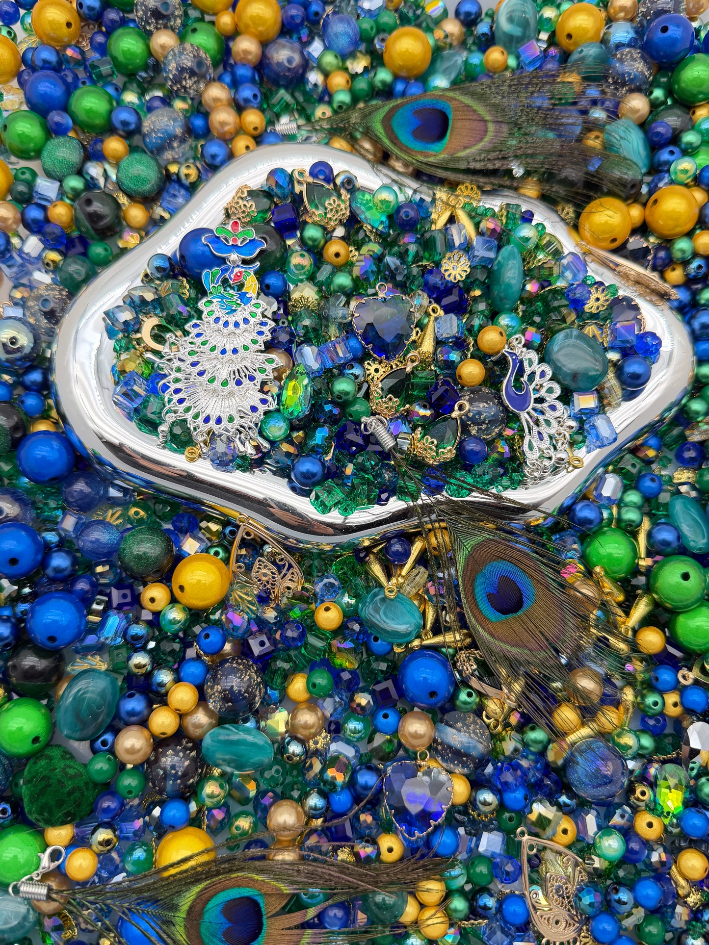 1.9 PHONE CHAIN MIX BEADS