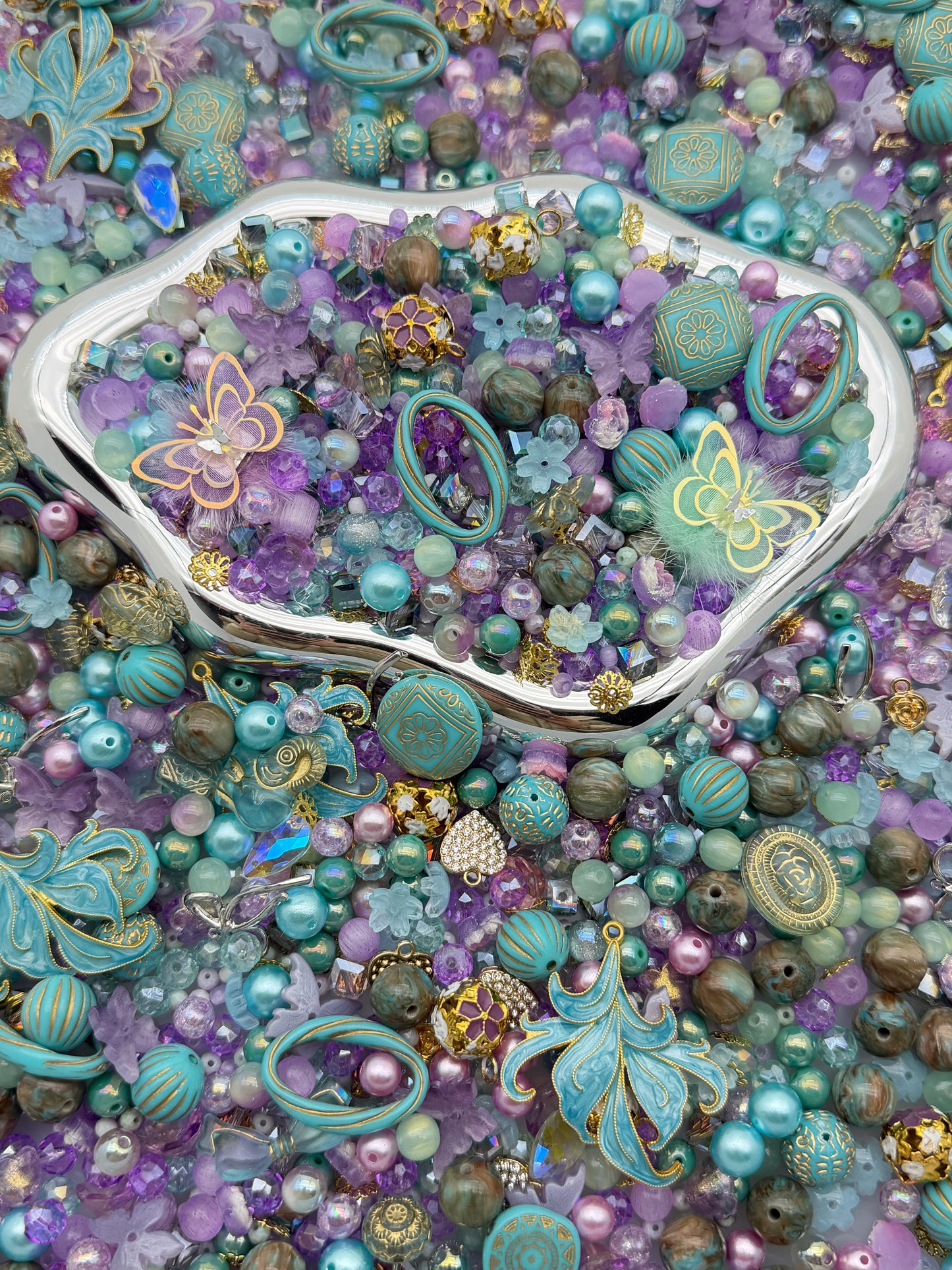 1.11 PHONE CHAIN MIX BEADS
