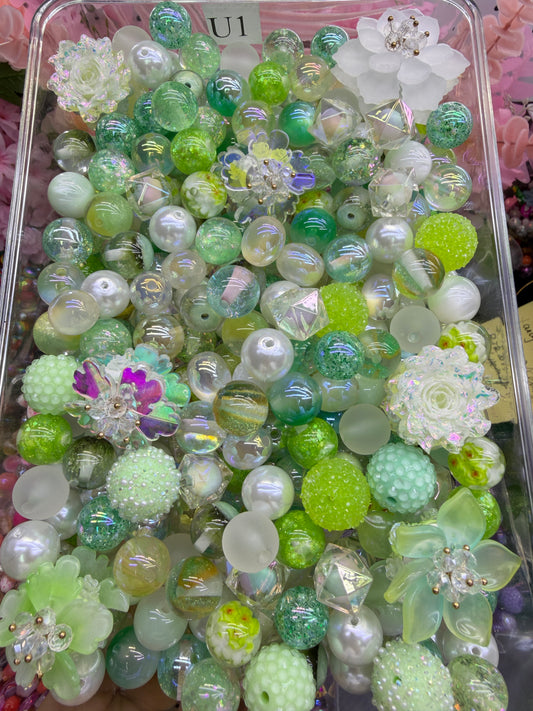 3.15 FANCY MIX BEADS:U1