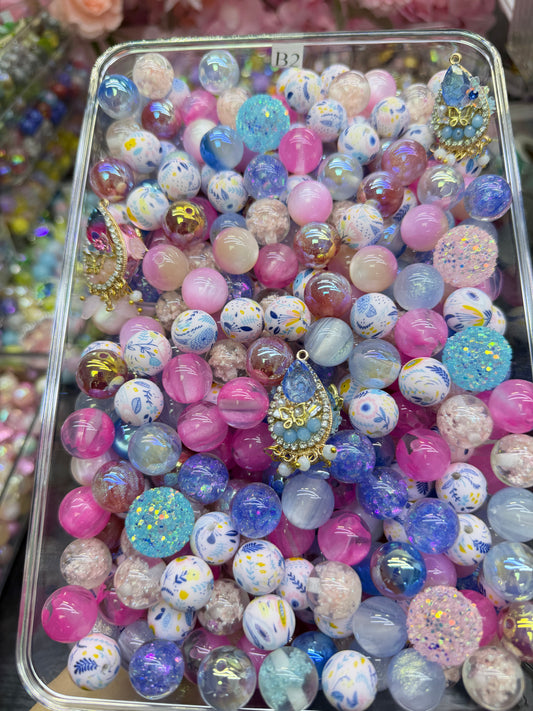 4.3 FANCY MIX BEADS:B2(Cotton canely skies)