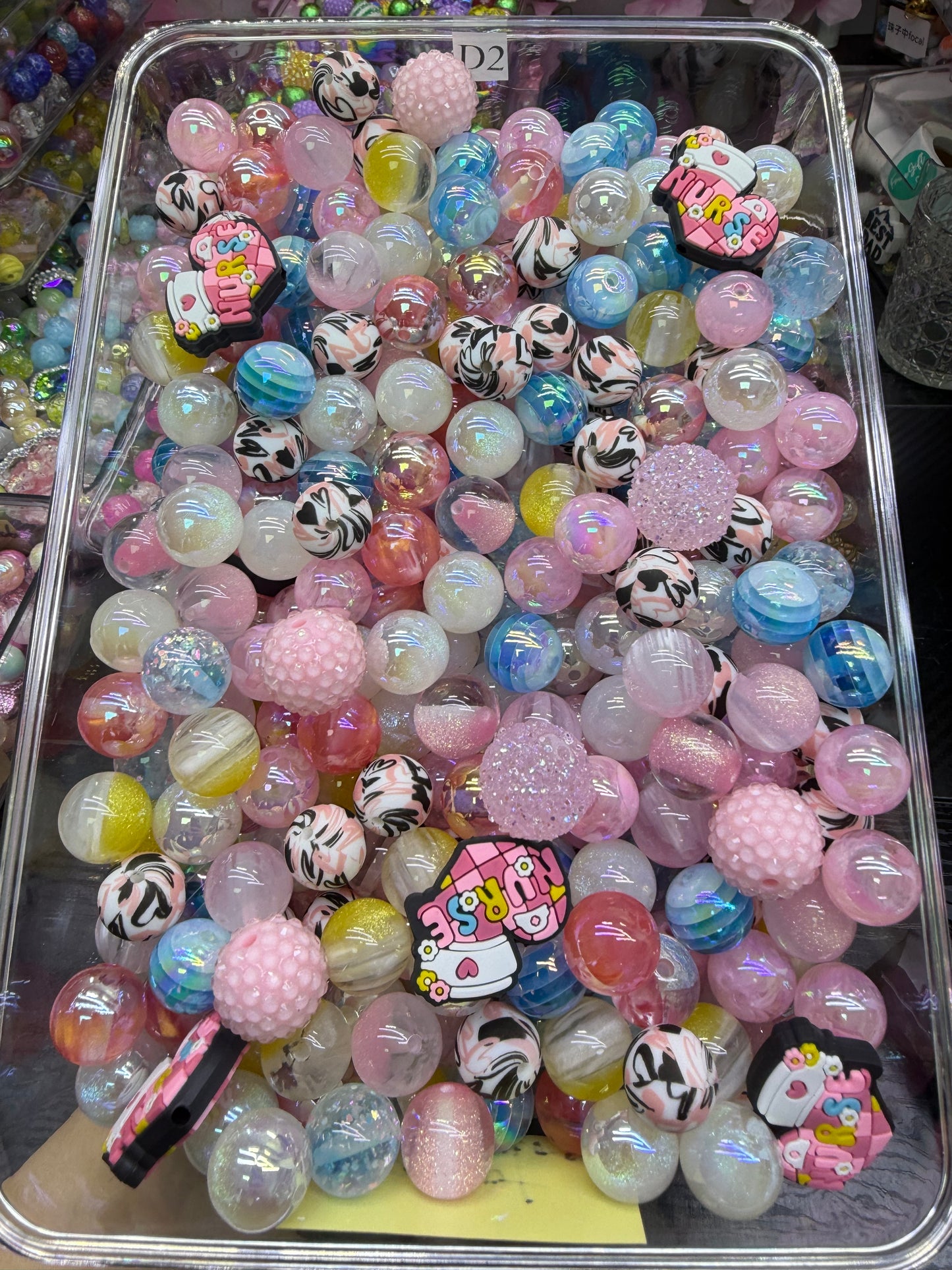 4.3 FOCAL MIX BEADS: D2(heart of a nurse)