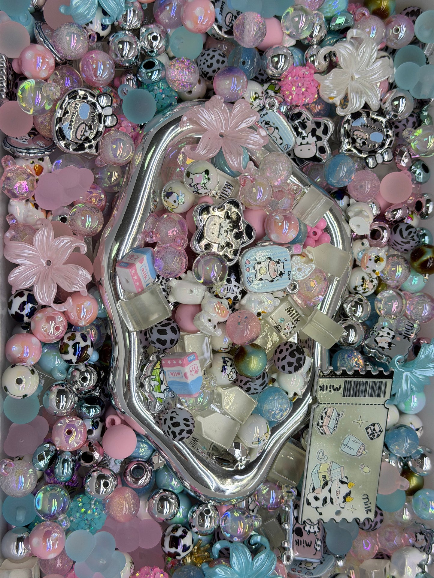4.18 CAR HANGER MIX BEADS:T1(10%off only on Saturday)