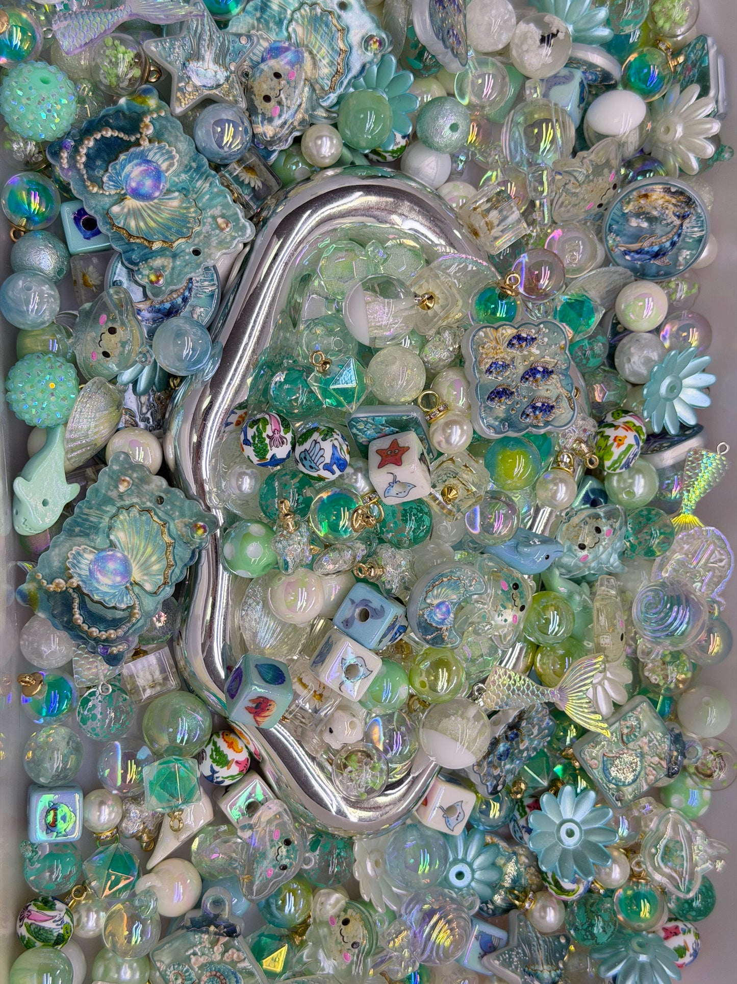 4.18 CAR HANGER MIX BEADS:L(10%off only on Saturday)