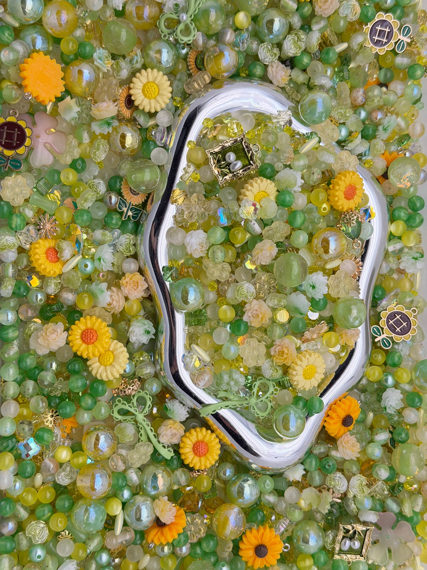 4.19 PHONE CHAIN MIX BEADS:G3