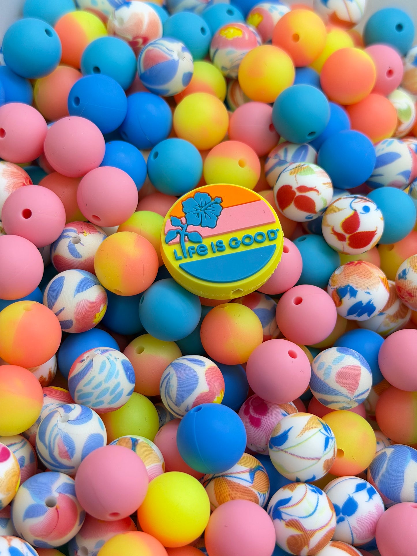 4.24 Silicone Mix beads