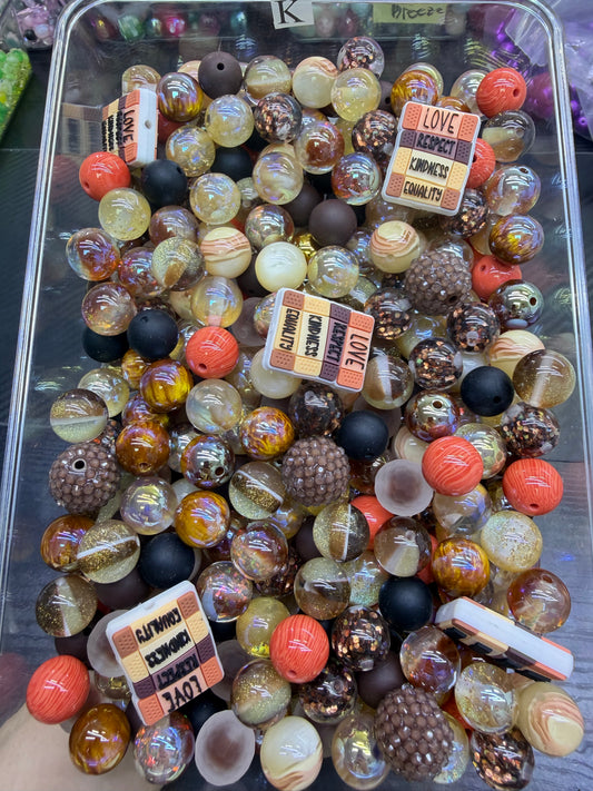 4.26 FOCAL MIX BEADS:H3(Peeses Dieces)
