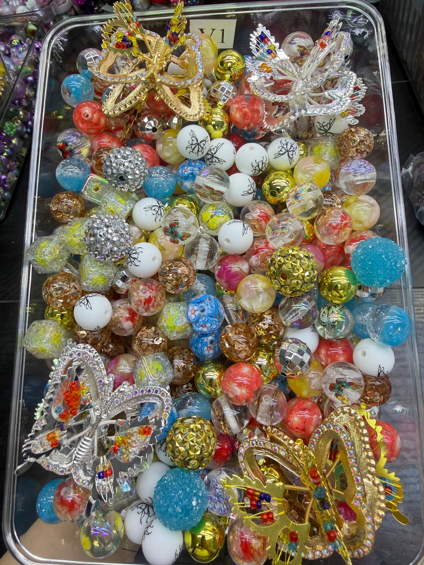5.9 FANCY MIX BEADS:V1(disco butterfly)