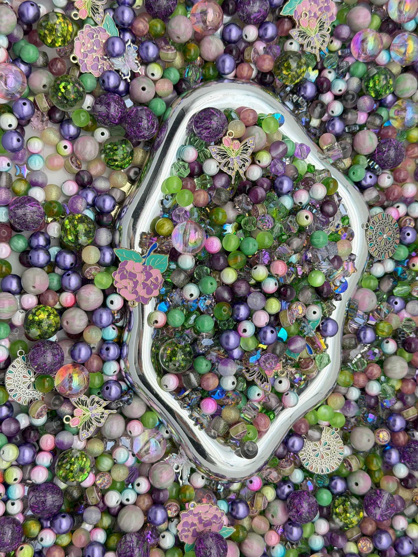 5.10 PHONE CHAIN MIX BEADS:E