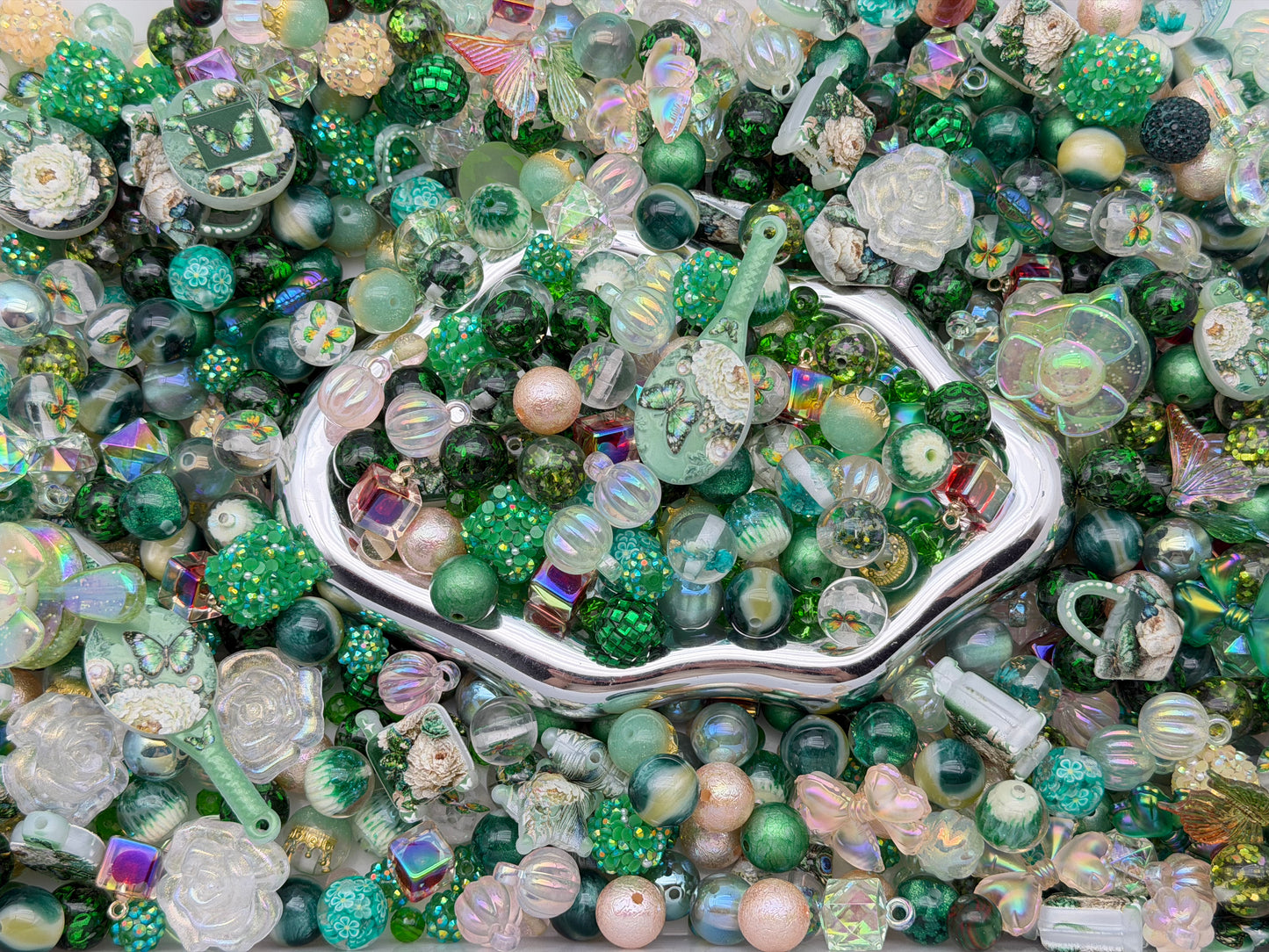 5.16 CAR HANGER MIX BEADS:E