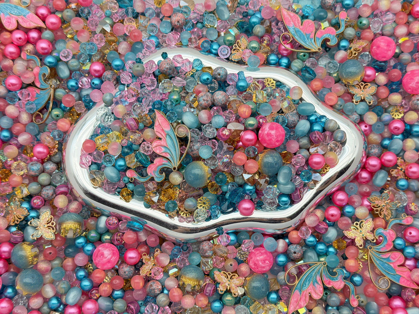 5.17 PHONE CHAIN MIX BEADS:D2