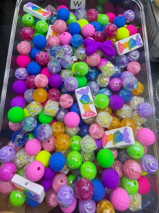 5.21 FOCAL MIX BEADS:W(lisa frank diso dance)