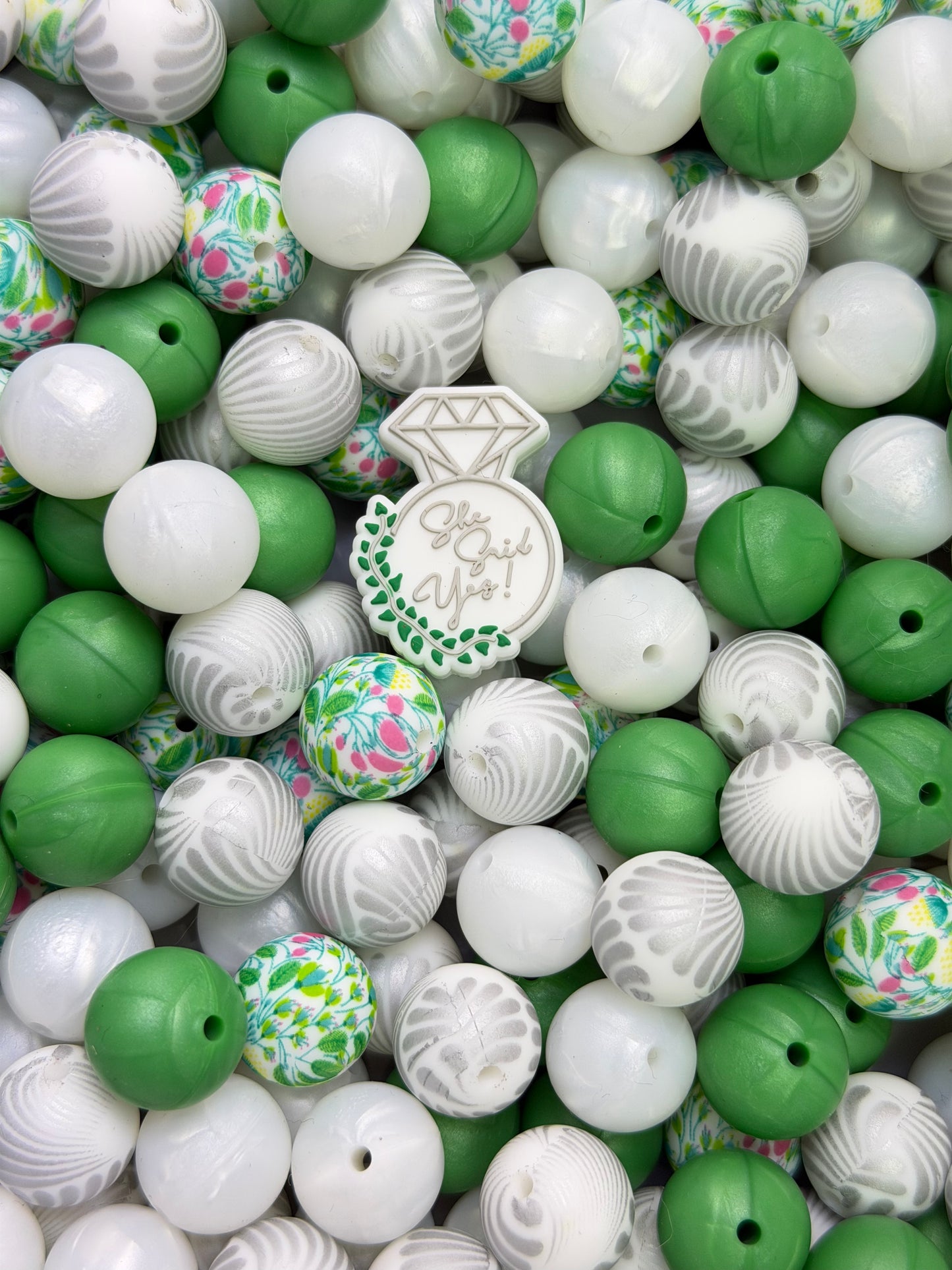 5.22 Silicone Mix beads