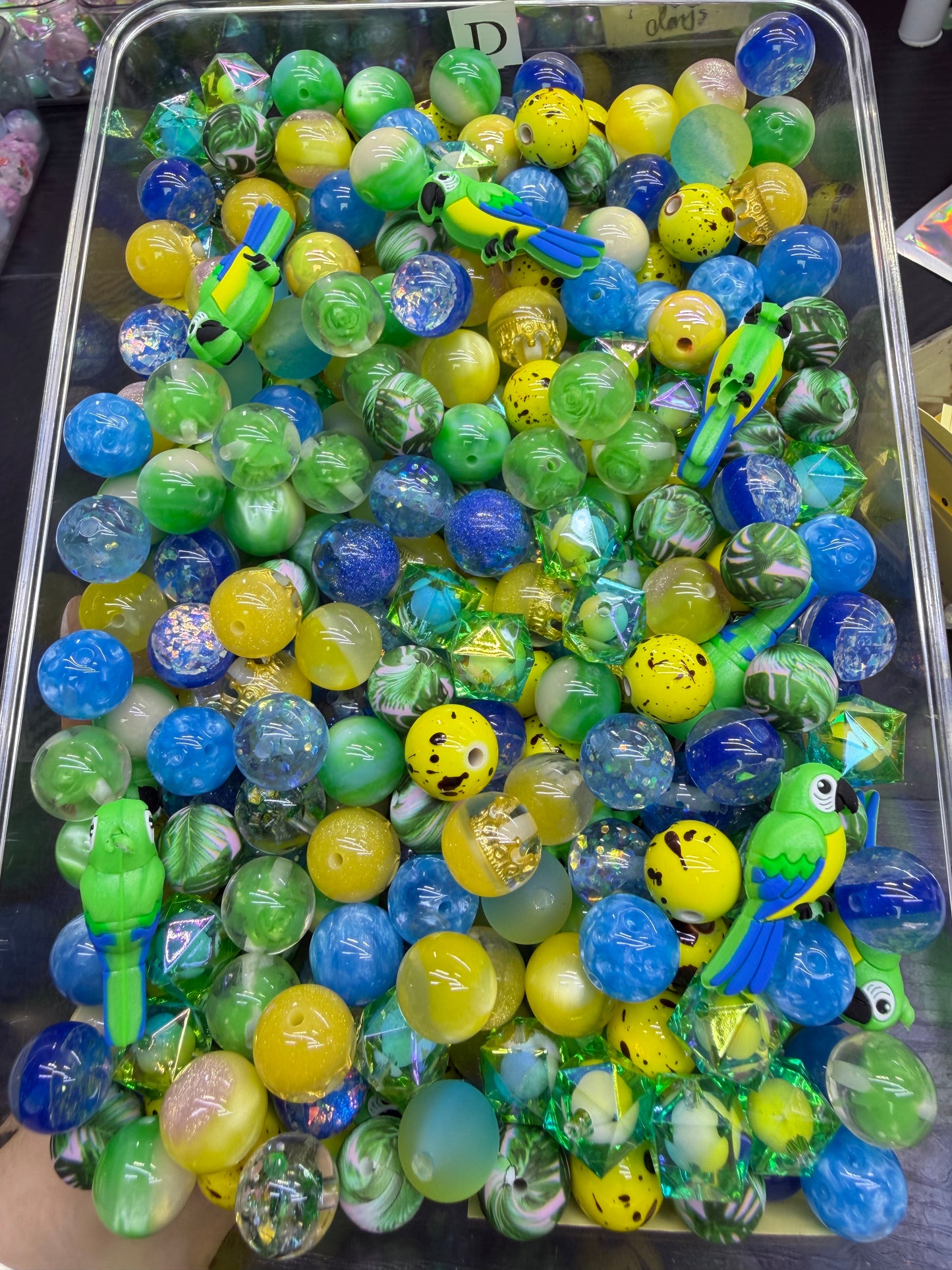 5.22 FOCAL MIX BEADS:D(Bird of paradise)