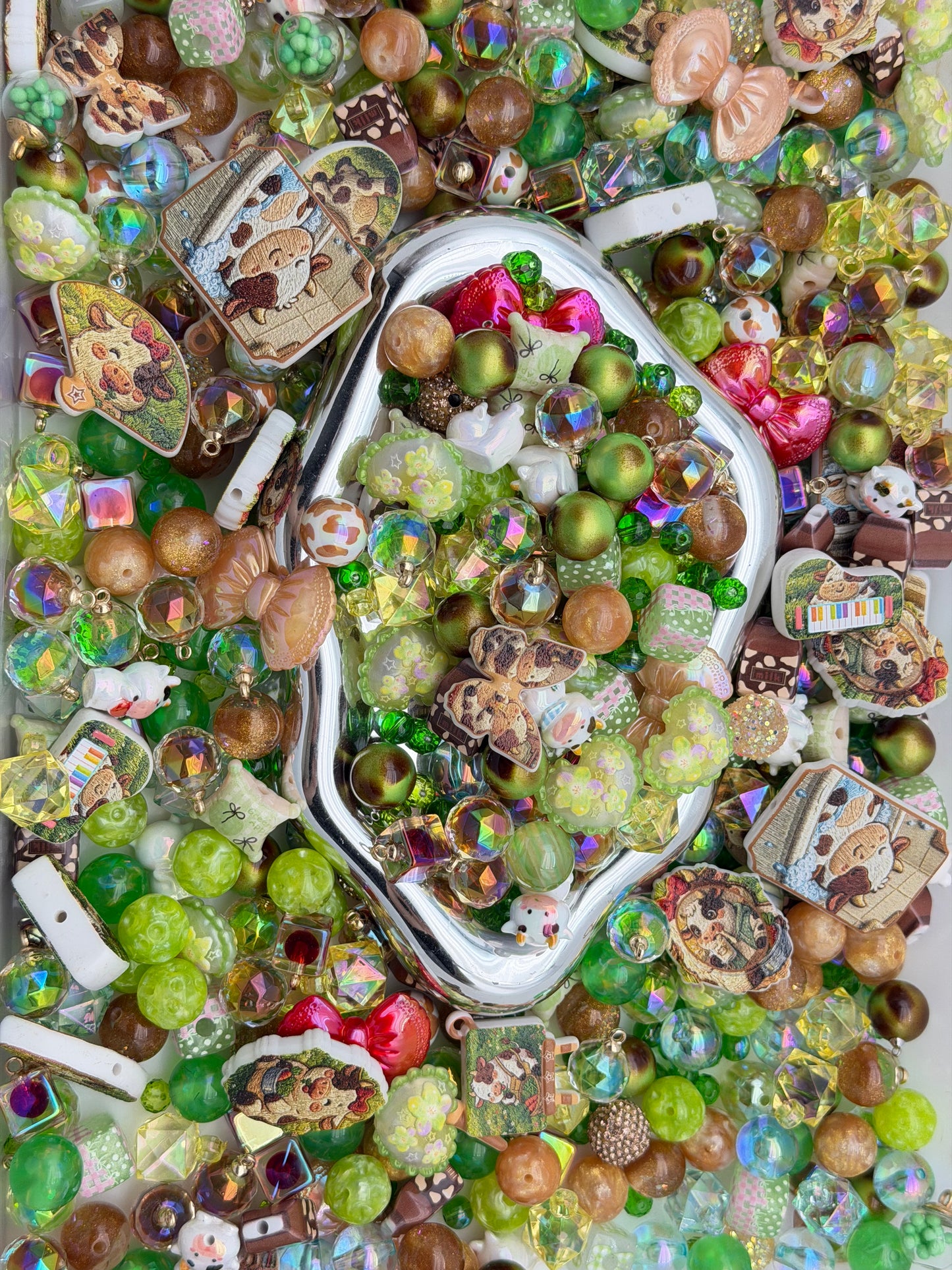 5.23 CAR HANGER MIX BEADS:F