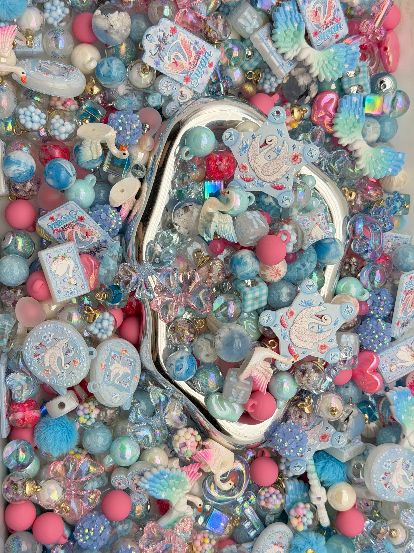 5.23 CAR HANGER MIX BEADS:Q3