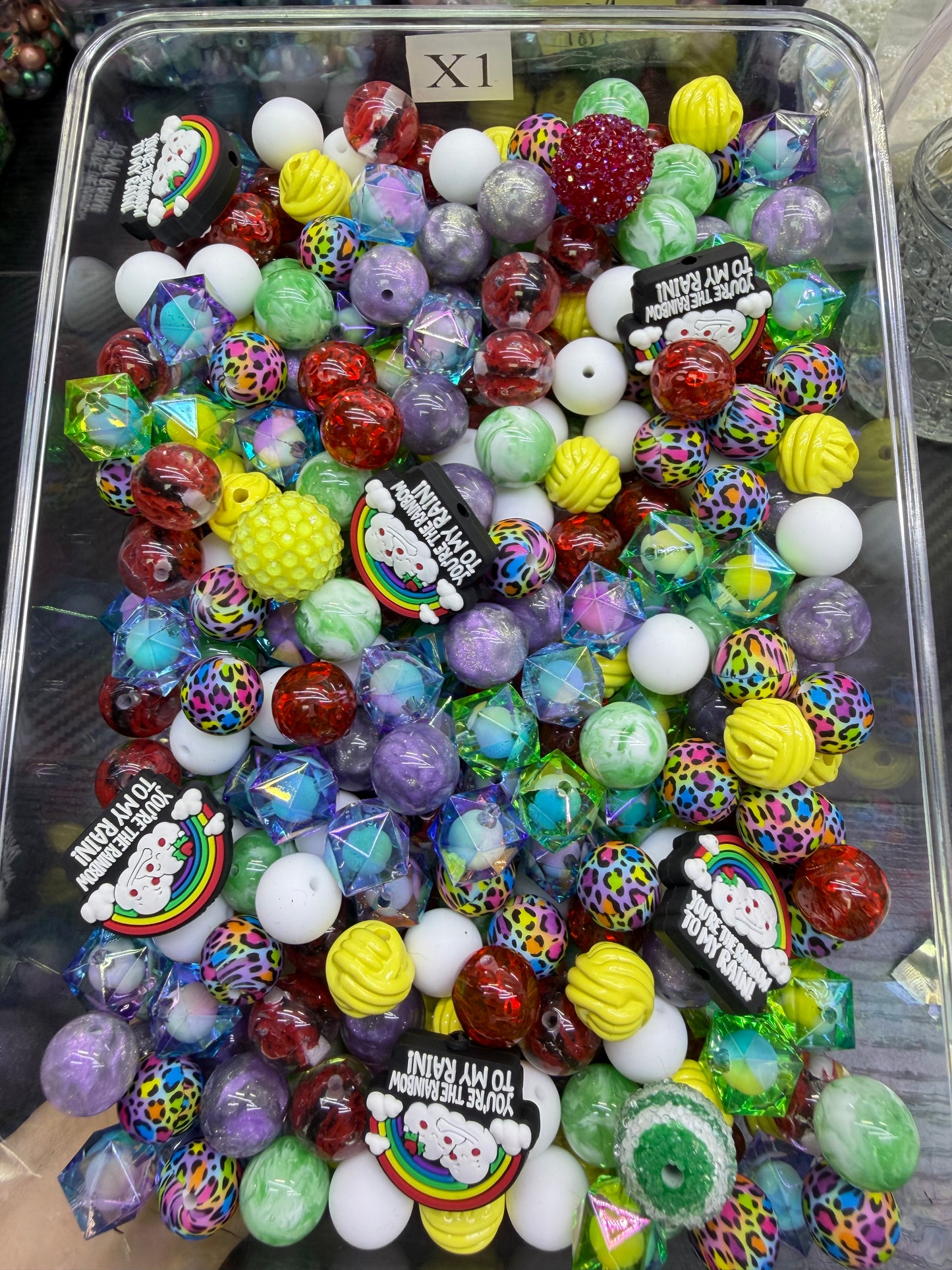 5.24 FOCAL MIX BEADS:X1(over the rainbow)