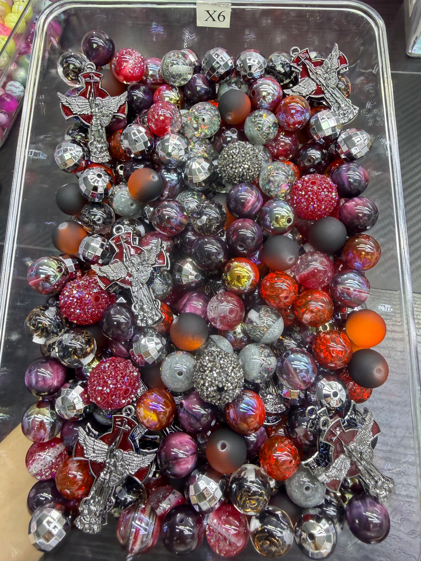5.27 FANCY MIX BEADS:X6（Blood rose）