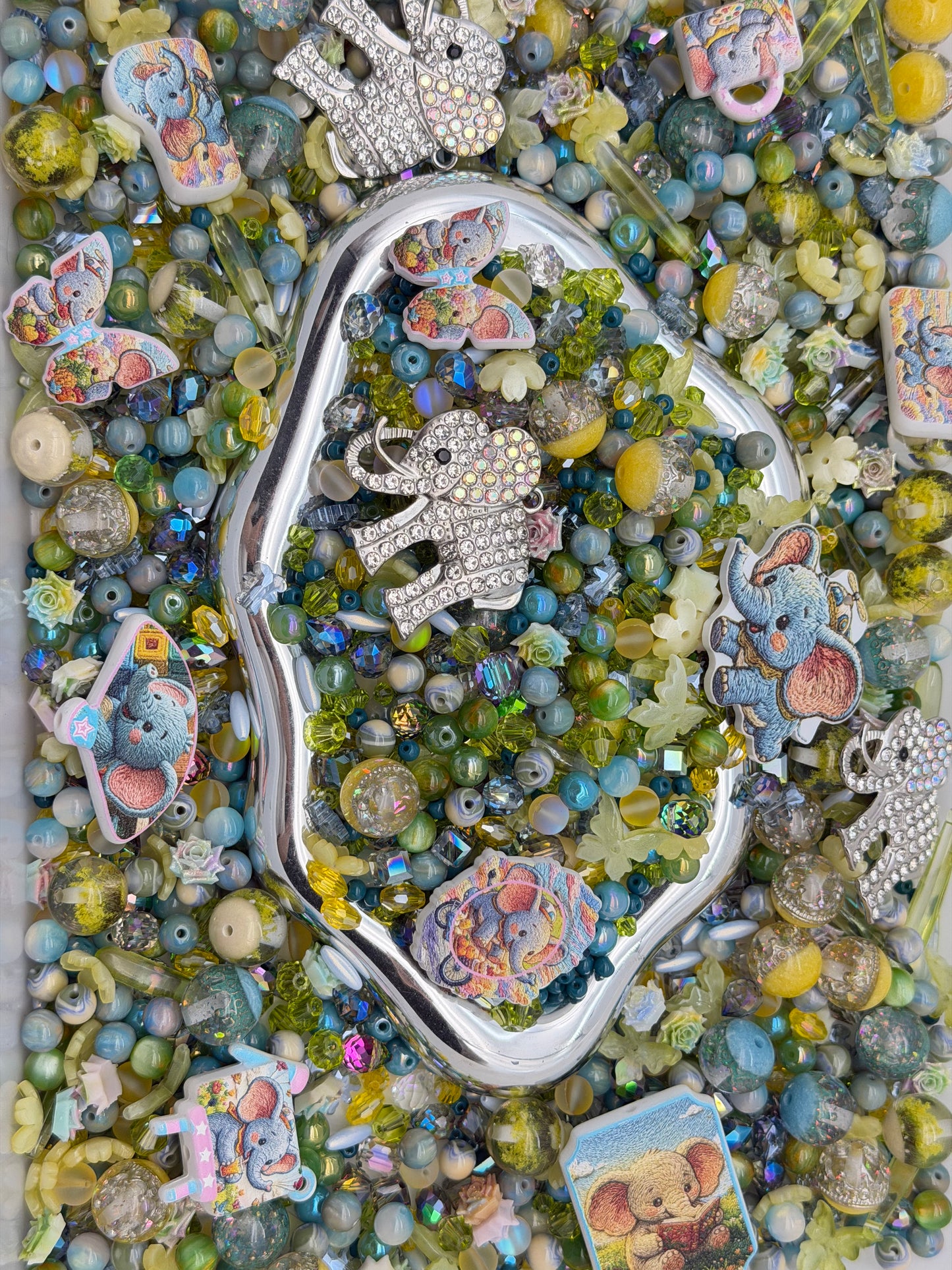 5.28 PHONE CHAIN MIX BEADS:V6