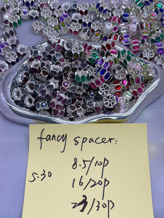 5.30 NEW-fancy spacer