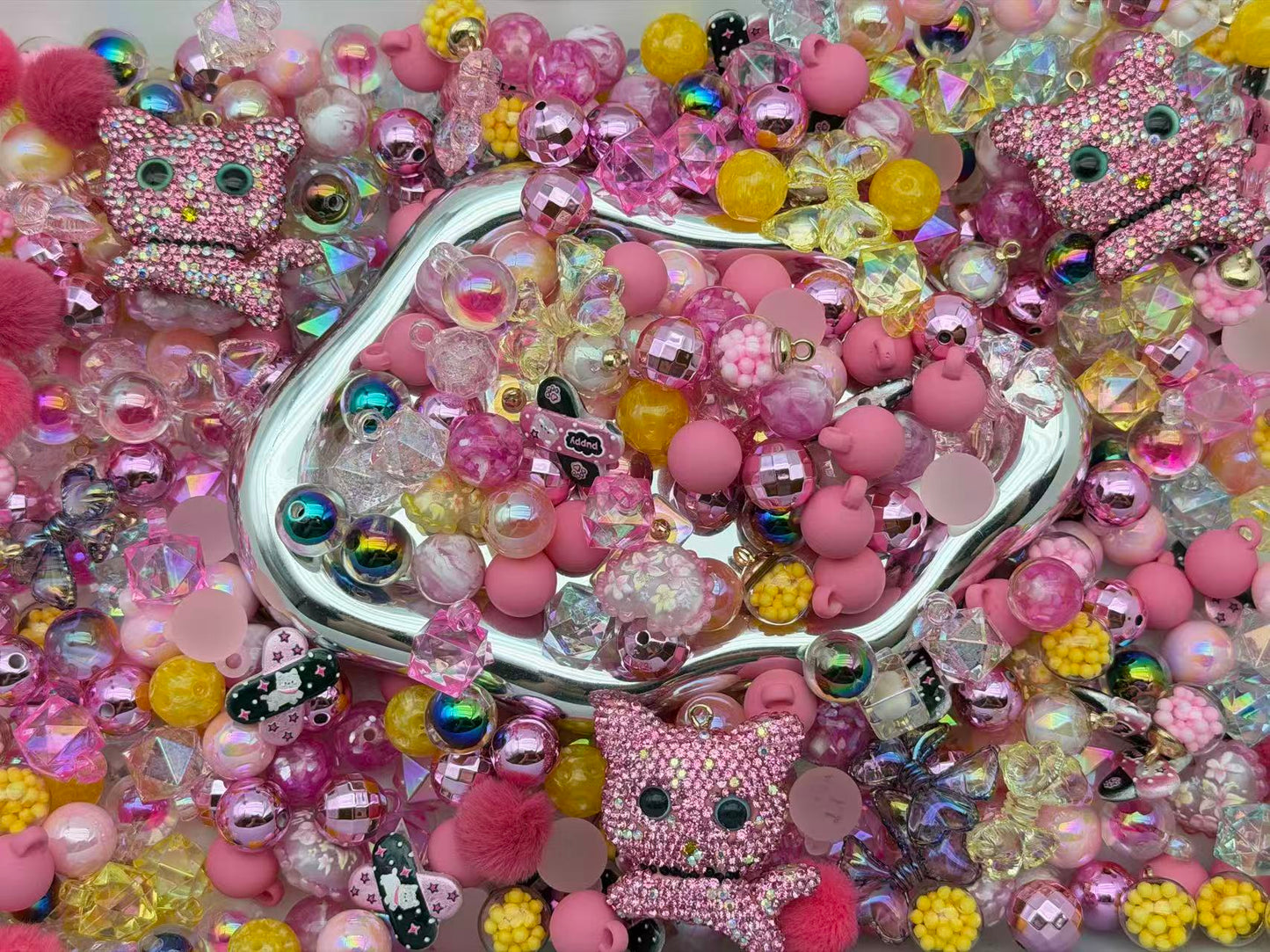 5.30 CAR HANGER MIX BEADS:A5