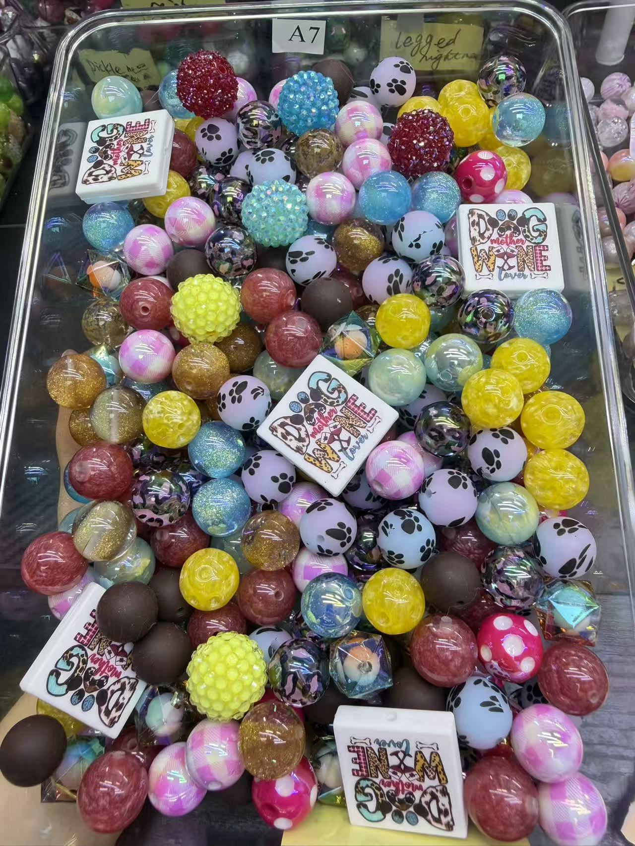 5.30 FOCAL MIX BEADS:A2（Dog and wine）