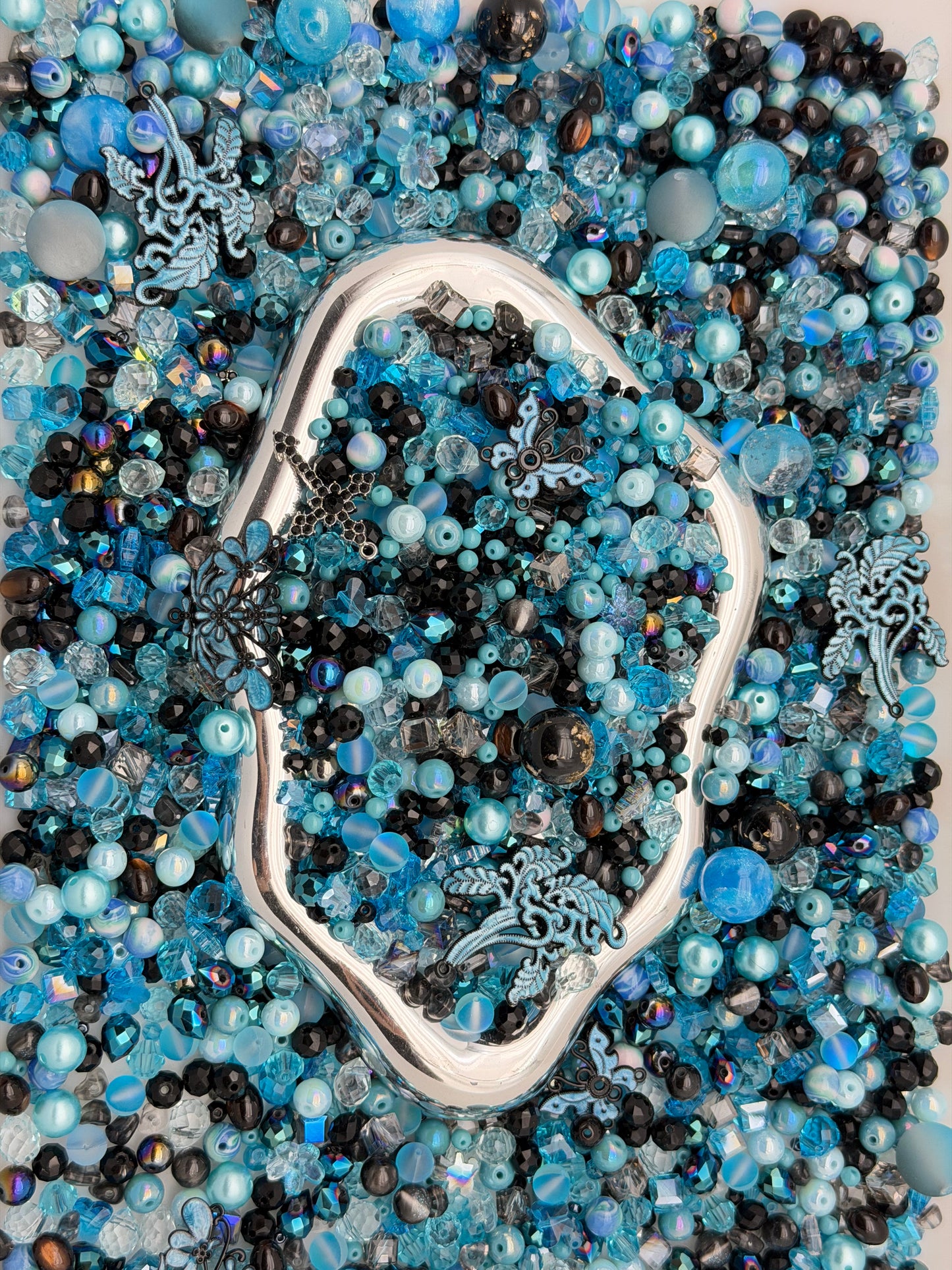 5.31 PHONE CHAIN MIX BEADS:G