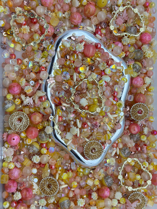 5.31 PHONE CHAIN MIX BEADS:M8
