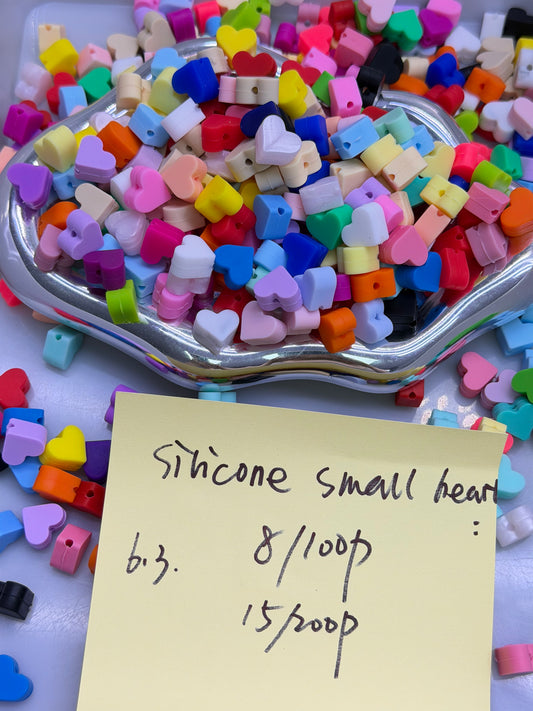 6.3 NEW-silicone small heart