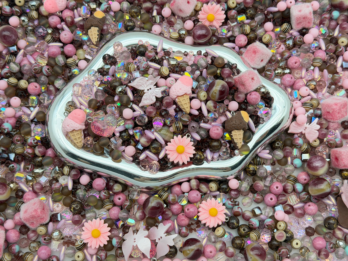6.4 PHONE CHAIN MIX BEADS:G8