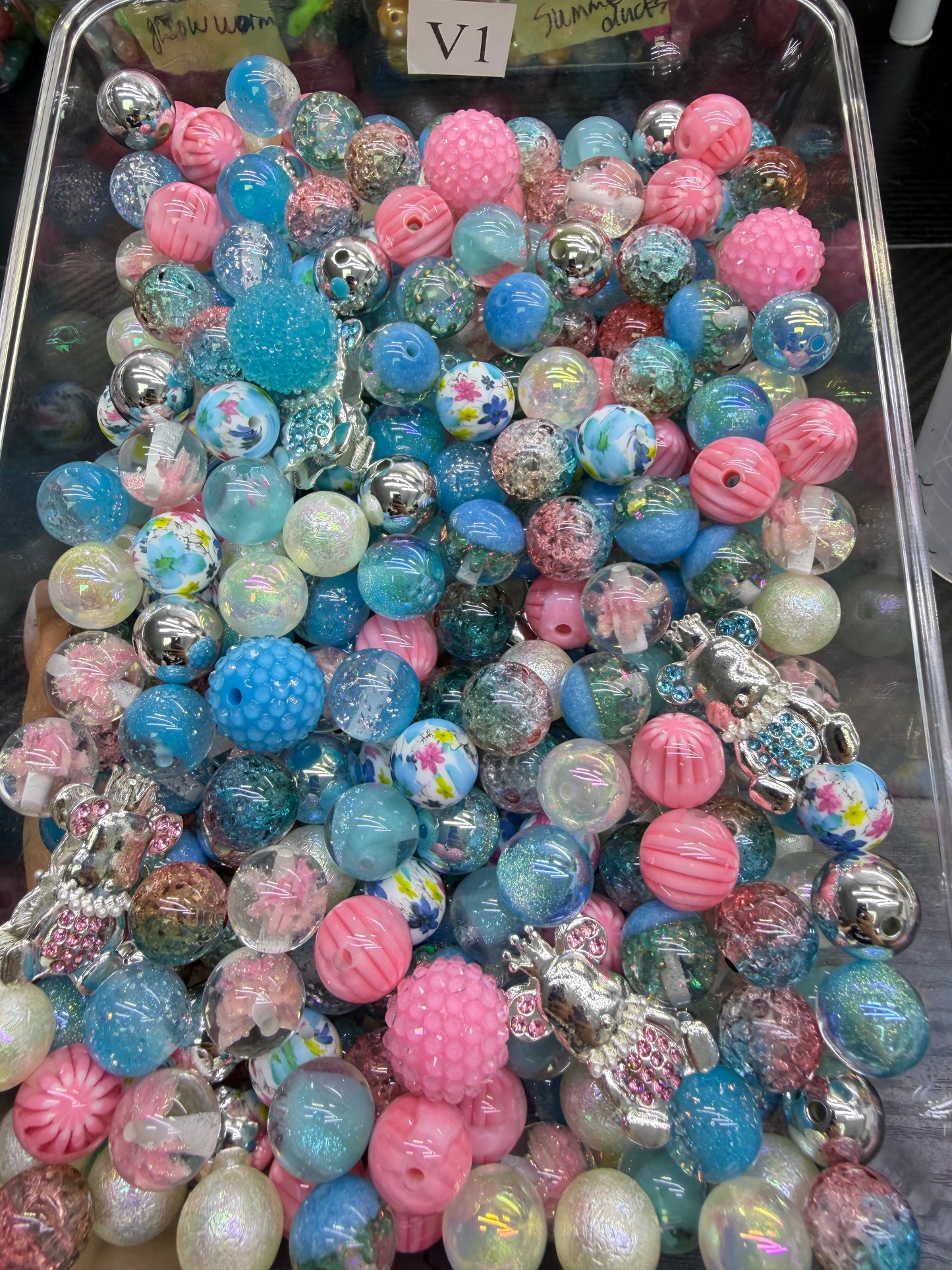 6.6 FANCY MIX BEADS:V1(Beary delight)