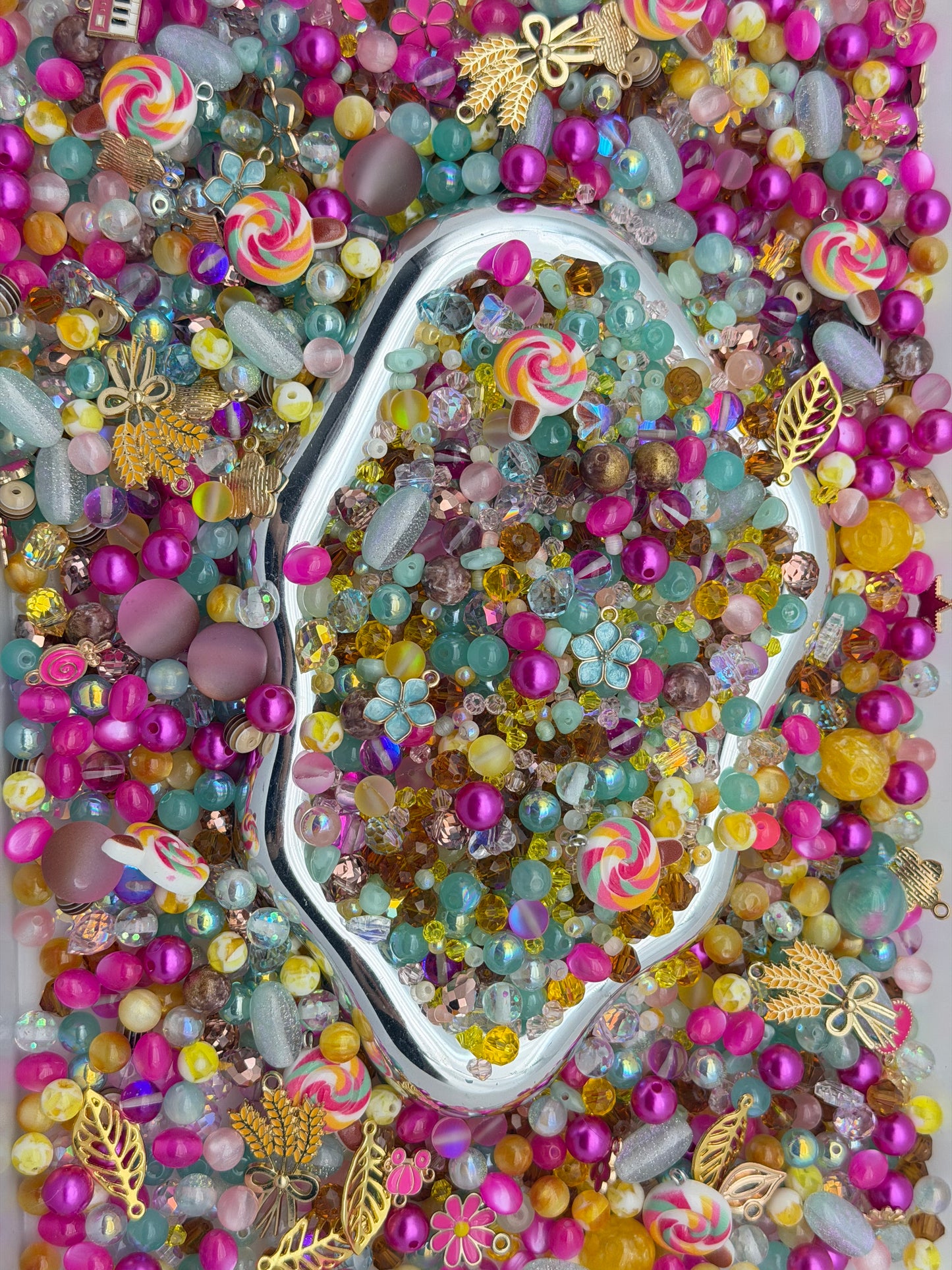 6.7 PHONE CHAIN MIX BEADS:B5