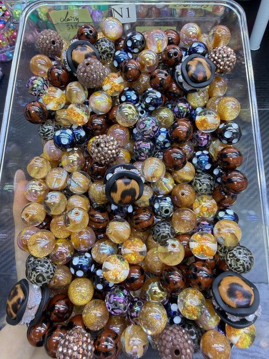 6.7 FANCY MIX BEADS:N1(wild leopard)