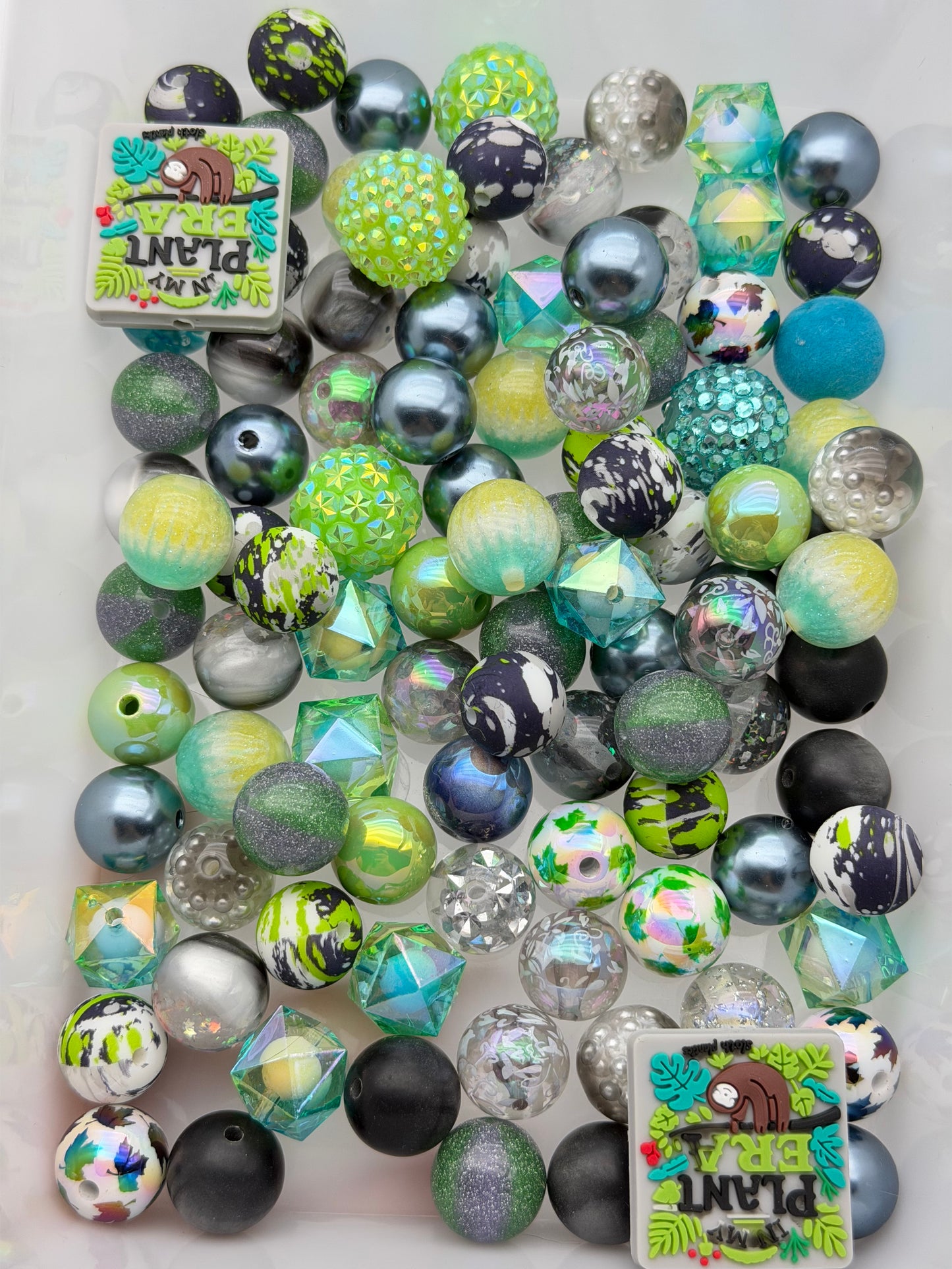 June Last chance mix beads(15%off)(only 1 stock)