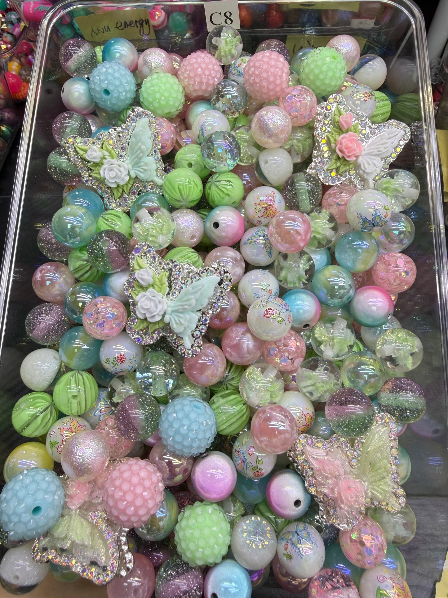 6.12 FANCY MIX BEADS:C8(butterfly kisses)