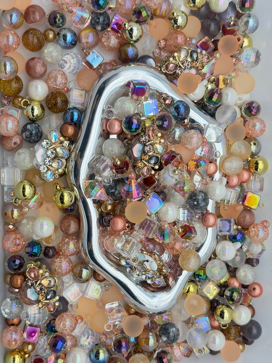 6.13 CAR HANGER MIX BEADS:G3