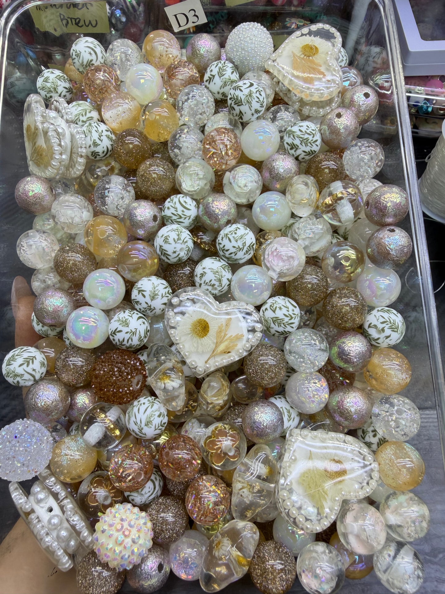 6.19 FANCY MIX BEADS:D3(rustic heart)