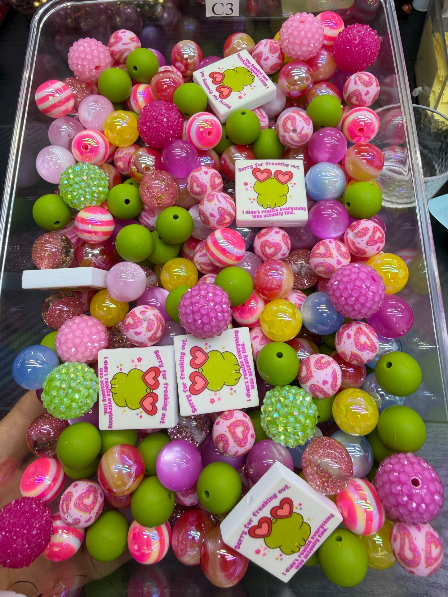 6.21 FOCAL MIX BEADS:C3(frog from heart)