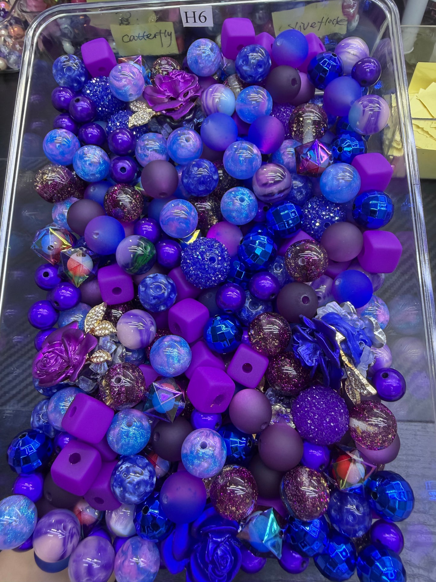 6.22 FANCY MIX BEADS:H6