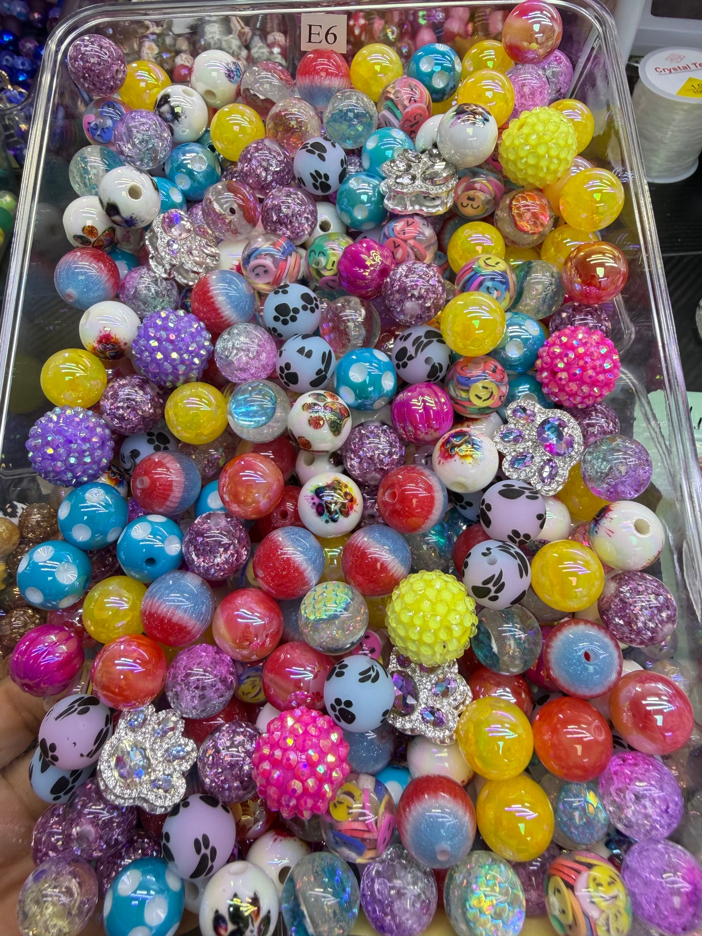 6.27 FANCY MIX BEADS: E6(candy paw)
