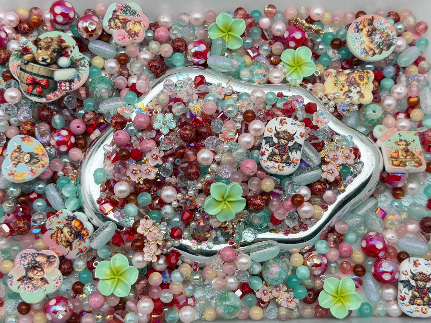 6.28 PHONE CHAIN MIX BEADS:V