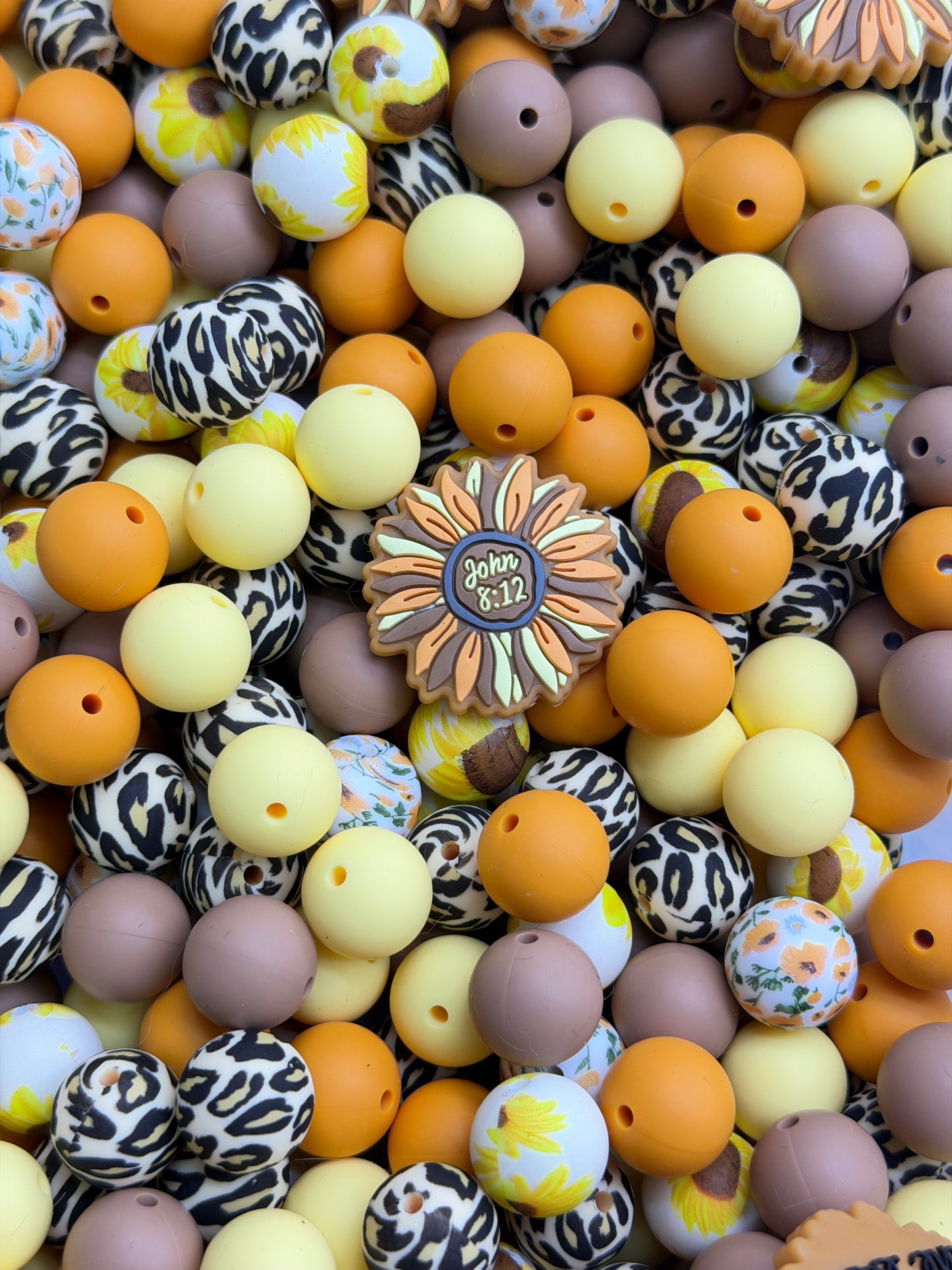 6.29 Silicone Mix beads