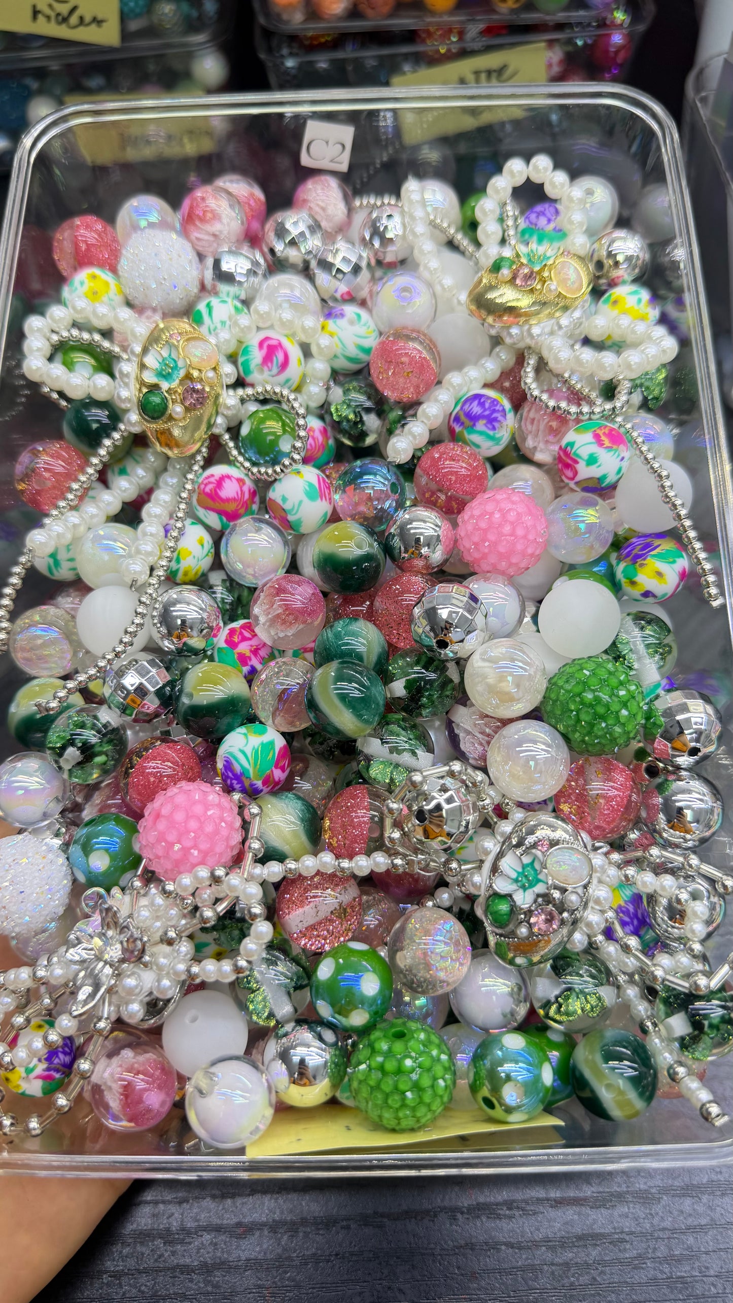 7.1 FANCY MIX BEADS: C2(Fancy bows)