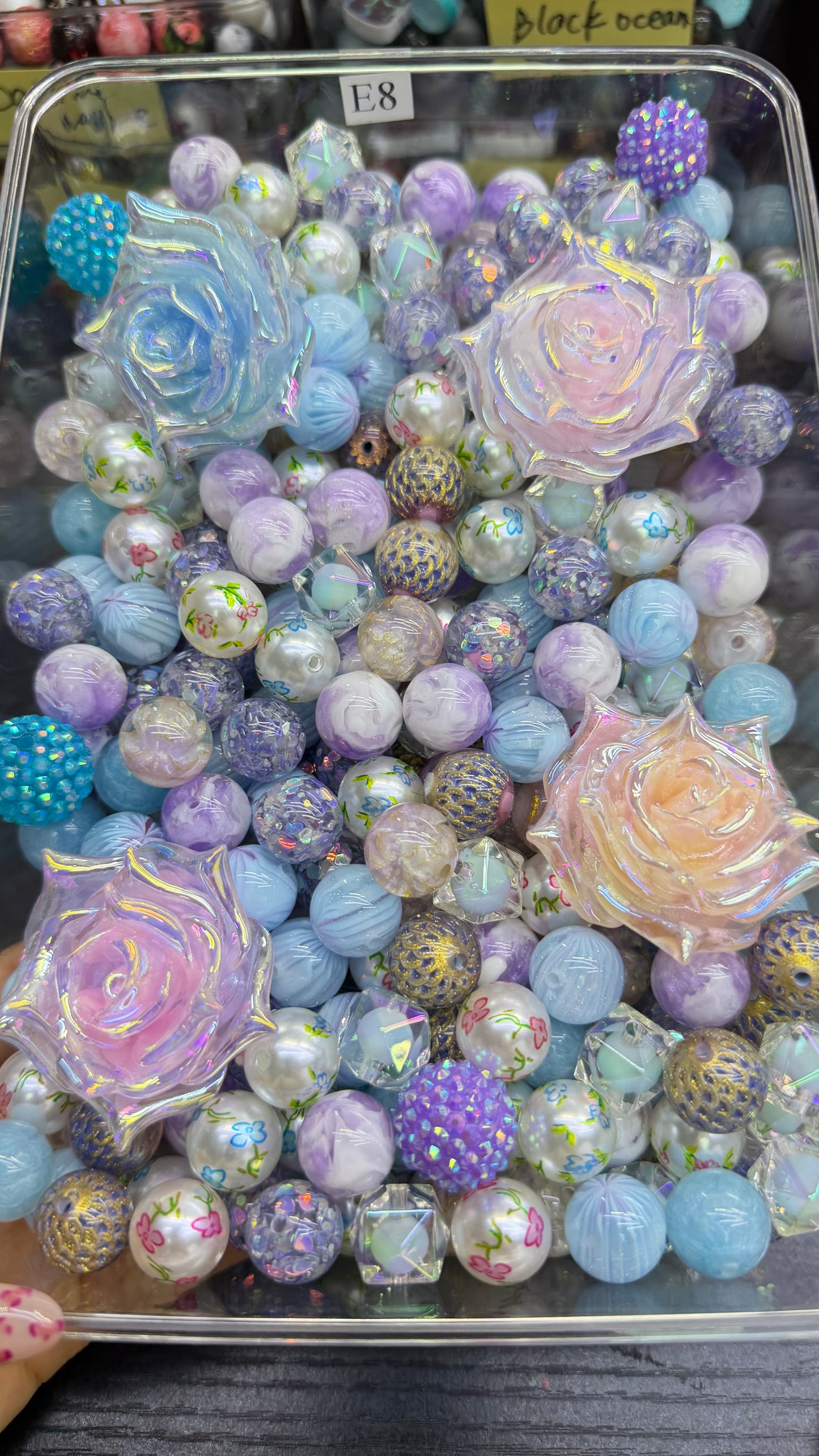 7.3 FANCY MIX BEADS:E8(pastel petals)