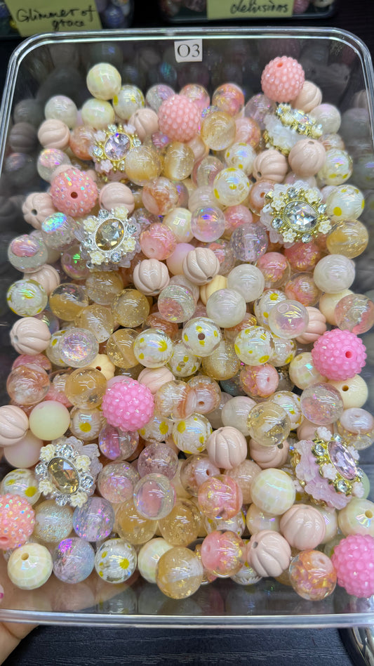 7.3 FANCY MIX BEADS:O3（Royal princess）
