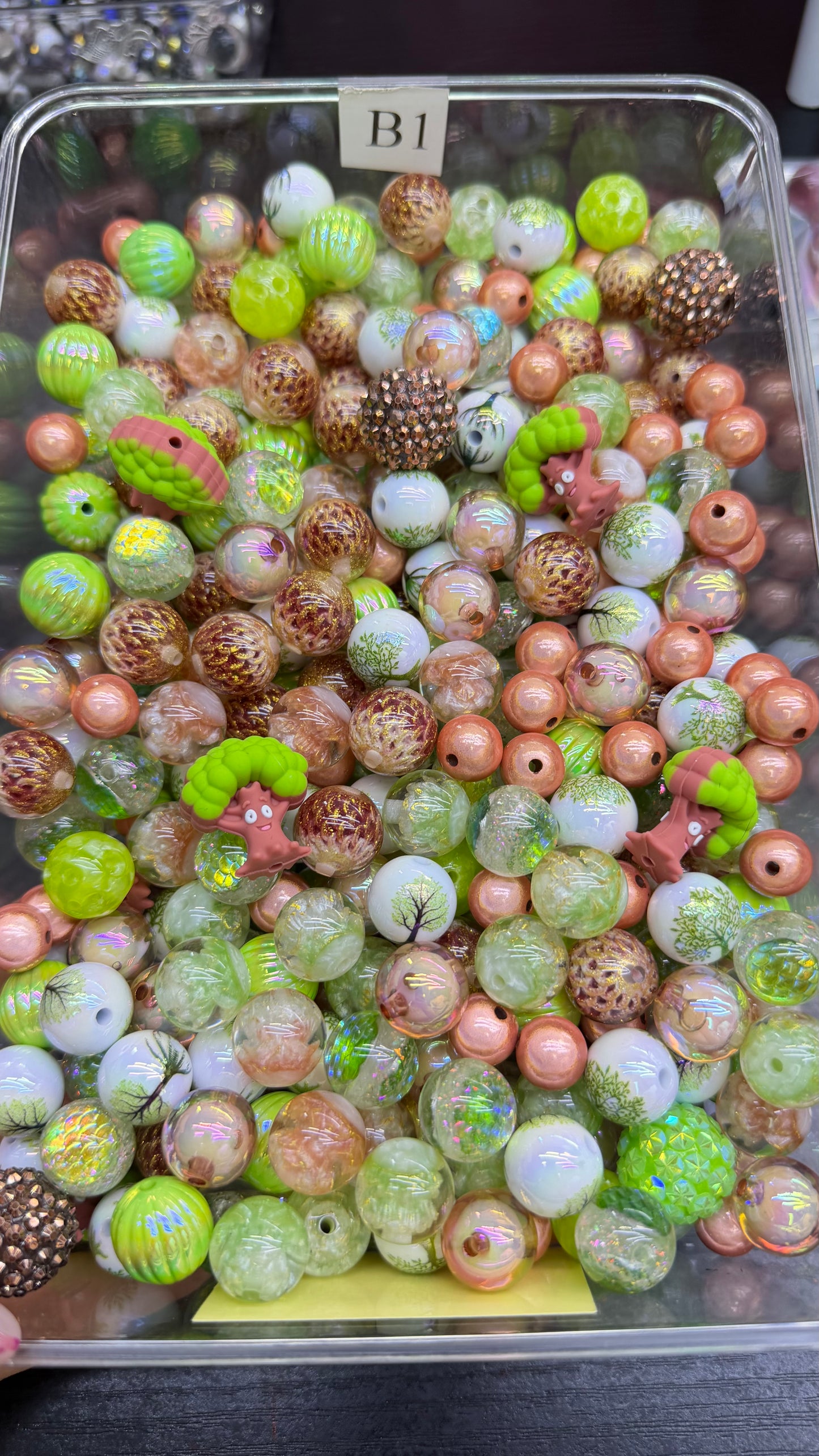 7.5 FOCAL MIX BEADS: B1(tree of life)