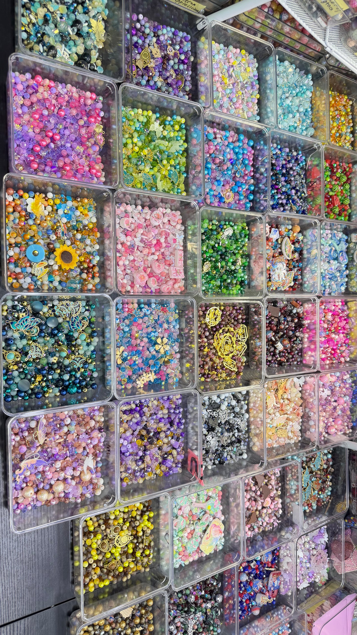 Big sale(25% more): PHONE CHAIN MIX BEADS