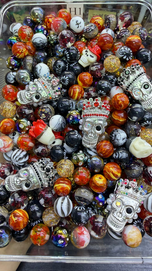 7.15 FANCY MIX BEADS:H1(one eyed willie)
