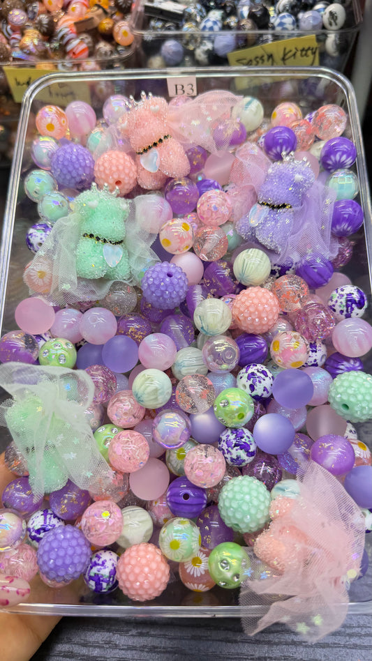 7.16 FANCY MIX BEADS:B3(beary bridal)