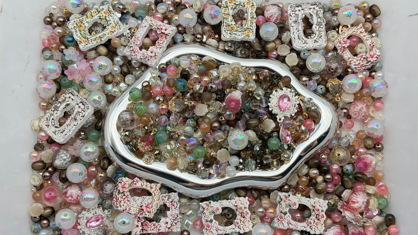 7.24 PHONE CHAIN MIX BEADS:G8